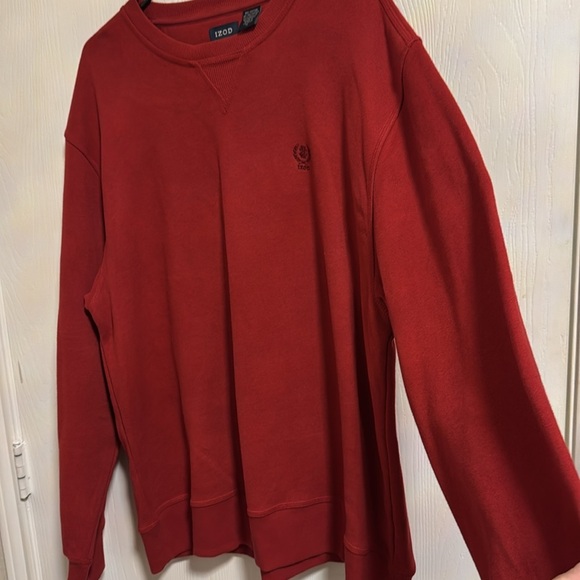 IZOD Logo Men’s Red Sweatshirt‎ Soft Warm XL Long Sleeves Crew Neck Embroidered - Picture 10 of 11